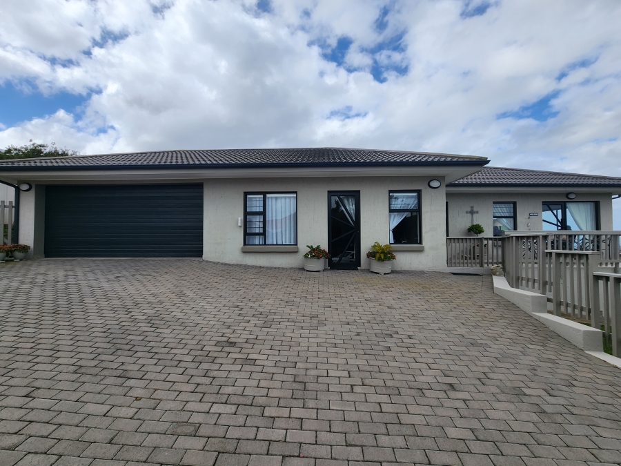 4 Bedroom Property for Sale in Dana Bay Western Cape